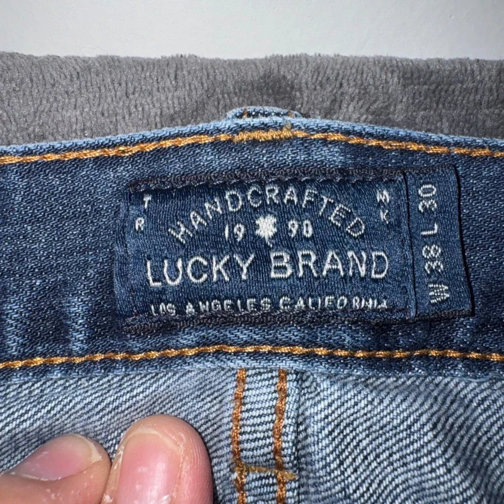 Mens 38x30 Lucky Brand Jeans Blue Excellent 363 Vintage Straight Denim 715